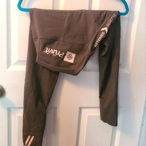 Pruvit legging